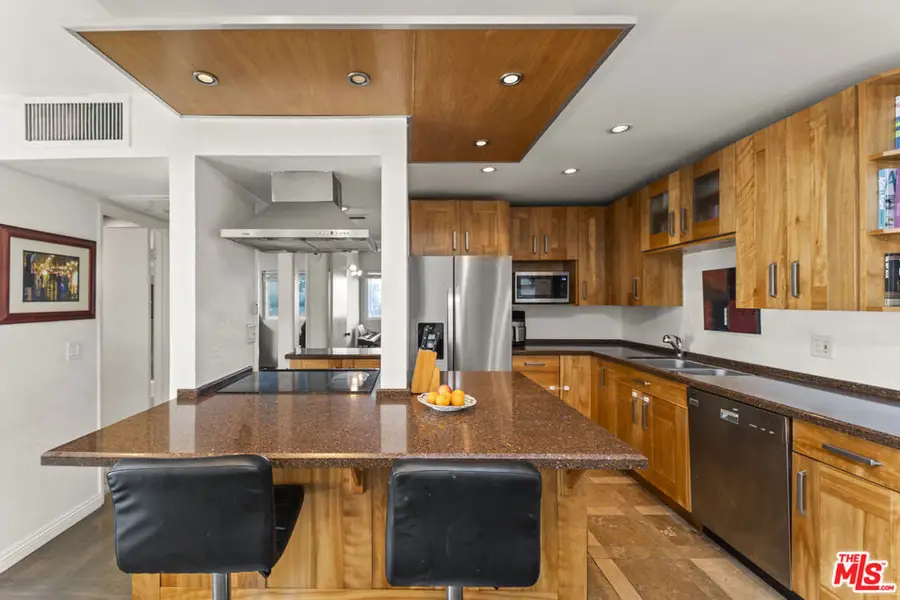 970 Palm Avenue #209, West Hollywood, CA 90069 - #3