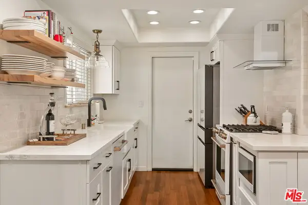 2219 Voorhees Avenue #2, Redondo Beach, CA 90278