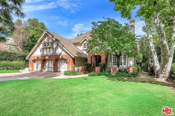 3225 Iredell Lane, Studio City, CA 91604