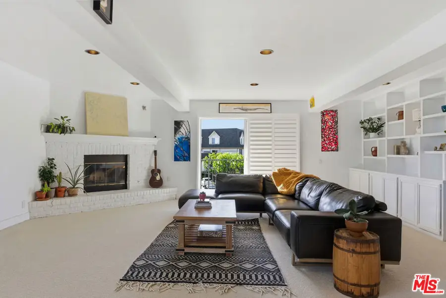 2385 Roscomare Road #E17, Los Angeles, CA 90077 - #2