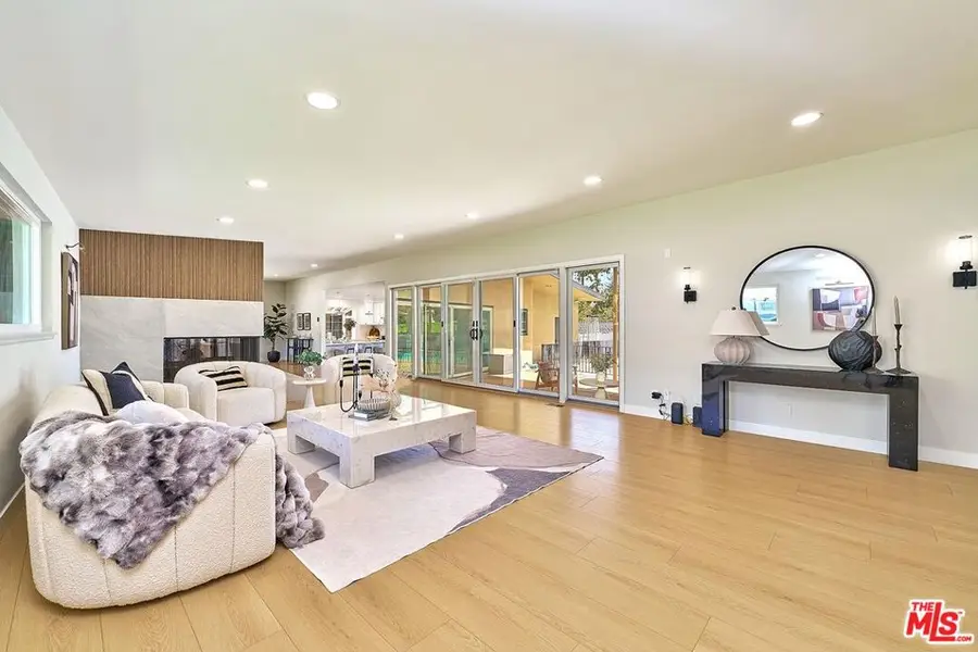 1908 Lyans Drive, La Canada Flintridge, CA 91011 - #2