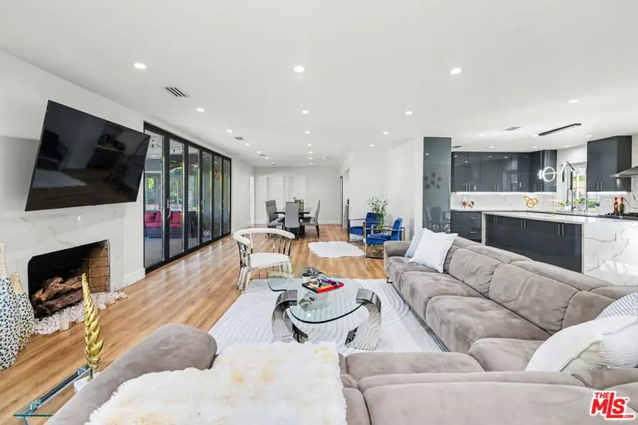 17409 Kinzie Street, Northridge, CA 91325 - #3