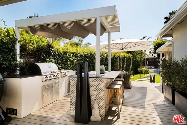 6265 Van Noord Avenue, Van Nuys, CA 91401