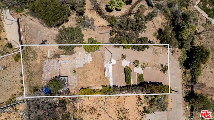 627 N Marquette Street, Pacific Palisades, CA 90272 - #2