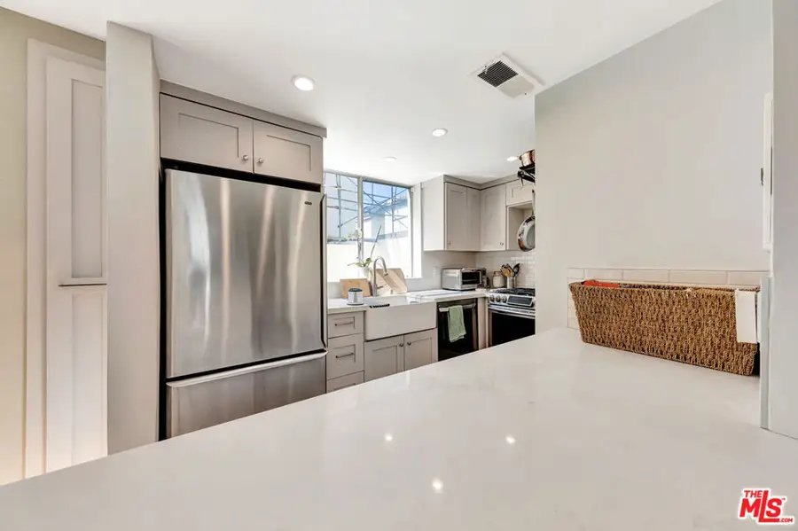 511 Washington Avenue, Santa Monica, CA 90403 - #2