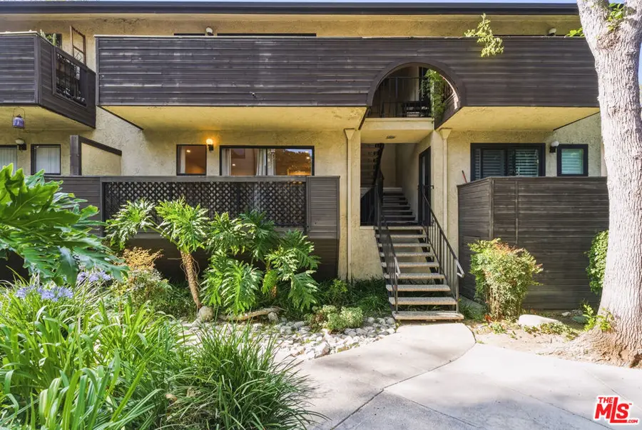 7312 Corbin Avenue #J, Reseda, CA 91335 - #2