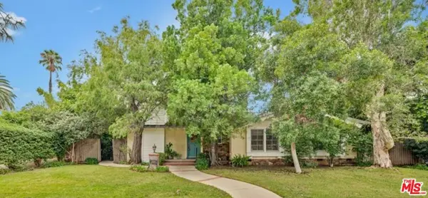 20724 Chatsworth Street, Chatsworth, CA 91311
