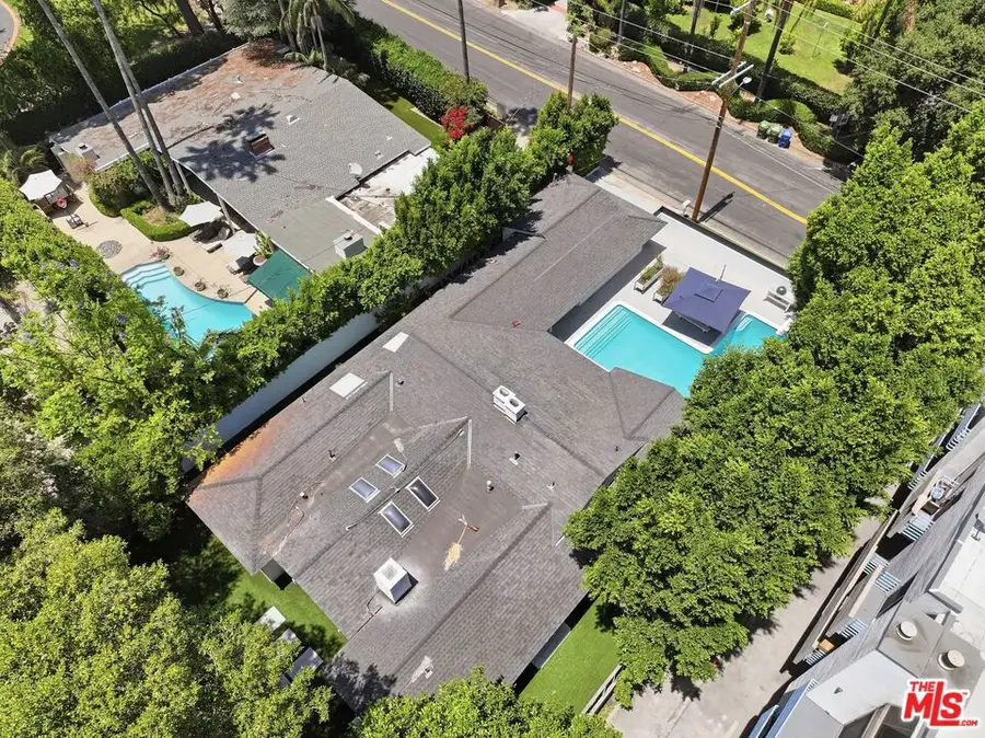 16910 Magnolia Boulevard, Encino, CA 91316 - #3