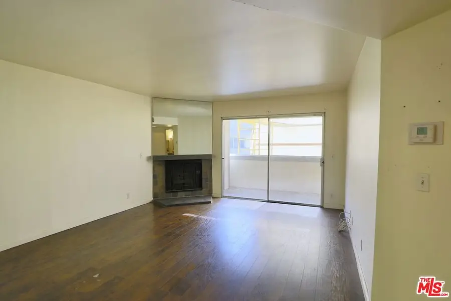 20253 Keswick Street #205, Winnetka, CA 91306 - #2