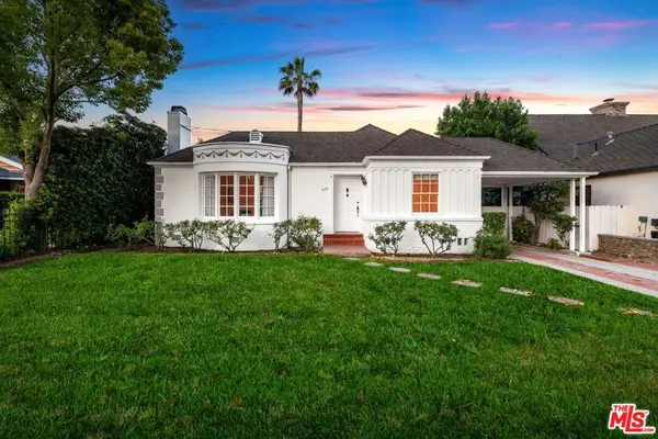 4322 N Clybourn Avenue, Burbank, CA 91505