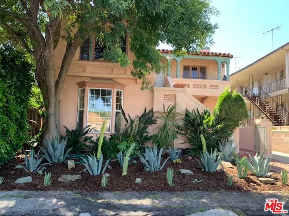 931 S Holt Avenue, Los Angeles, CA 90035 - #1