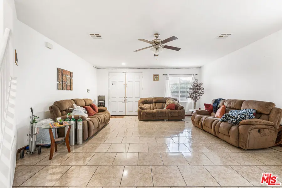 43525 Rucker Street, Lancaster, CA 93535 - #2