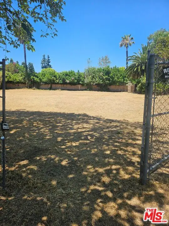 19515 Romar Street, Northridge, CA 91324