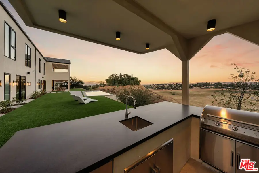 22328 S Summit Ridge Circle, Chatsworth, CA 91311 - #2