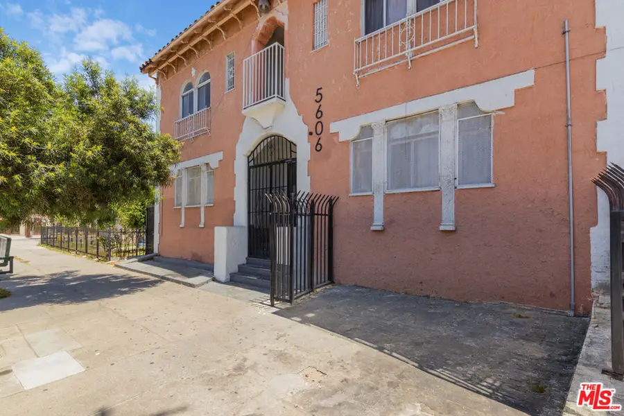 5606 S Figueroa Street, Los Angeles, CA 90037 - #2