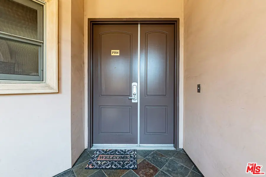 5057 Maplewood Avenue #PH4, Los Angeles, CA 90004 - #3
