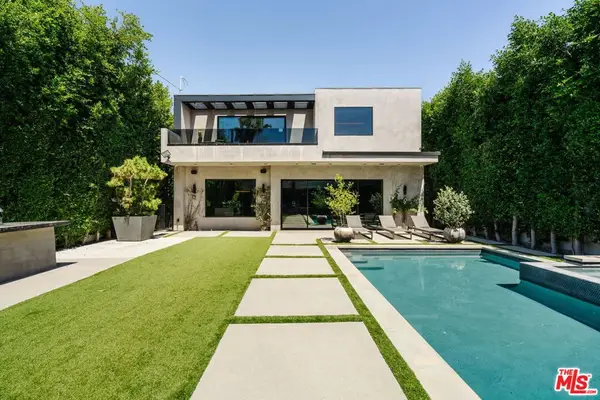 537 N Alta Vista Boulevard, Los Angeles, CA 90036