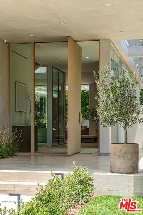 634 Moreno Avenue, Los Angeles, CA 90049 - #2