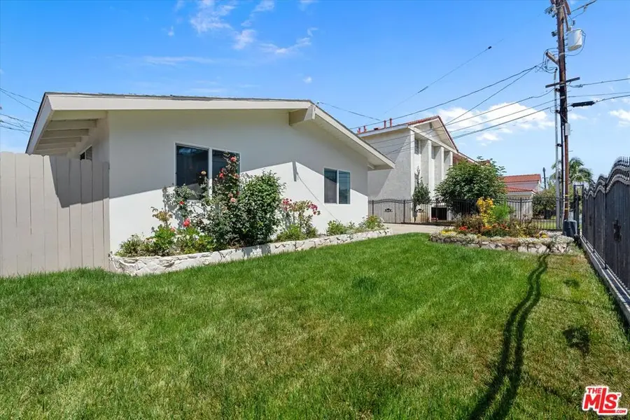 13603 Chadron Avenue, Hawthorne, CA 90250 - #3