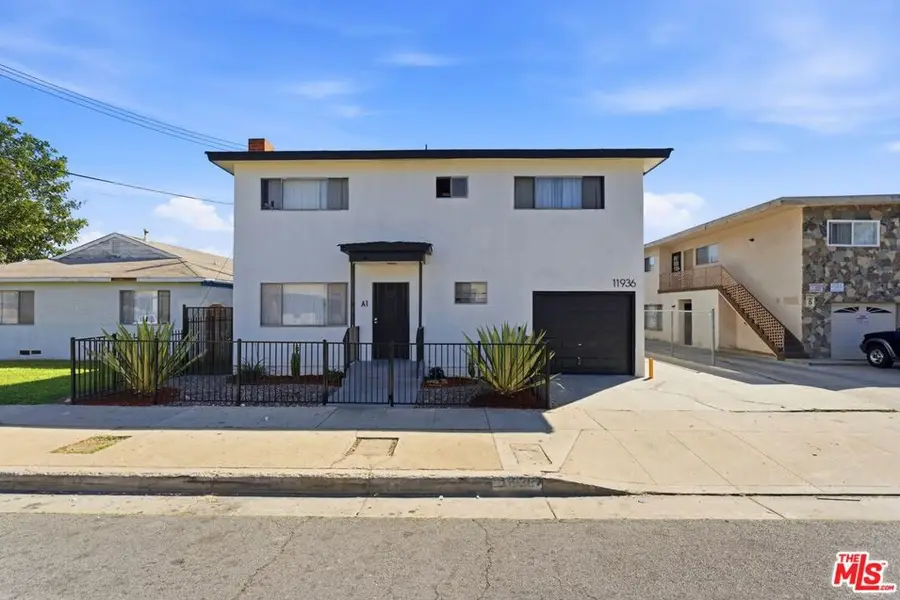 11936 Grevillea Avenue, Hawthorne, CA 90250 - #2