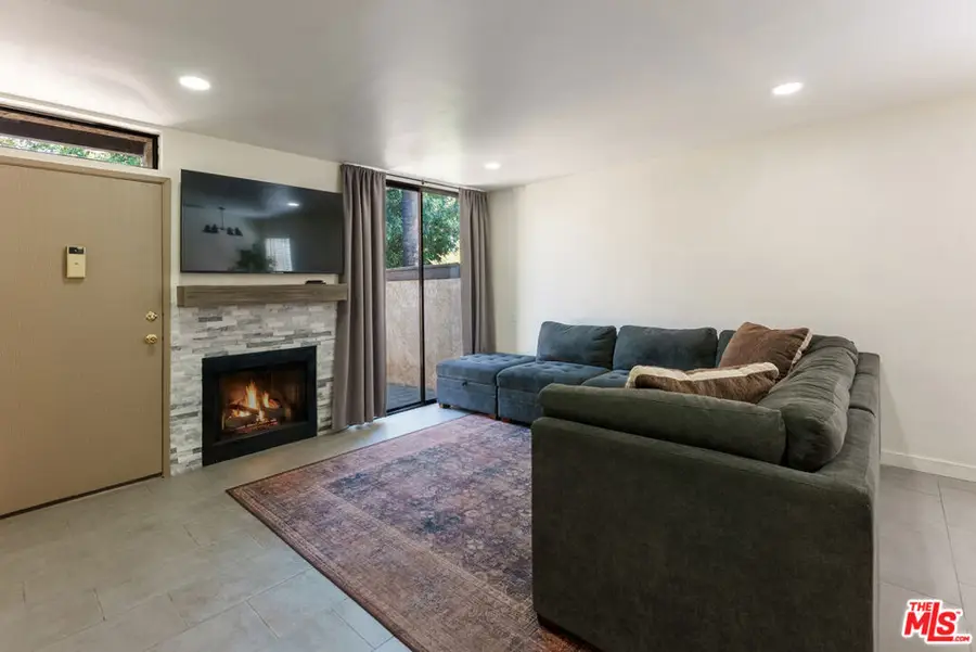 9376 Moonbeam Avenue #9, Panorama City, CA 91402 - #2
