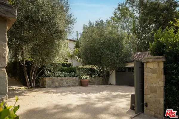 1168 N Doheny Drive, Los Angeles, CA 90069