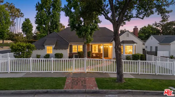3330 Hermanos Street, Pasadena, CA 91107