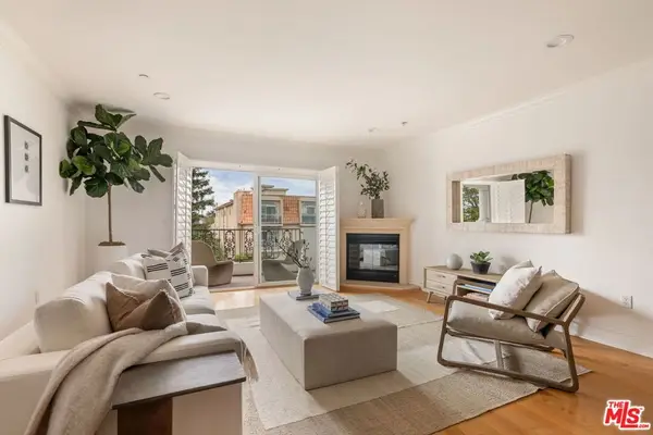 1878 Greenfield Avenue #PH1, Los Angeles, CA 90025