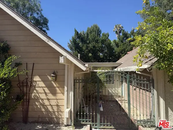 22520 Malden Street, Canoga Park, CA 91304