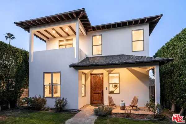 3496 Redwood Avenue, Los Angeles, CA 90066