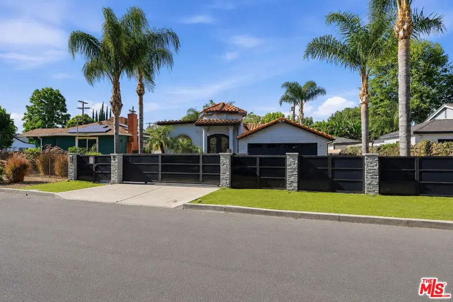 14755 Valleyheart Drive, Sherman Oaks, CA 91403 - #2