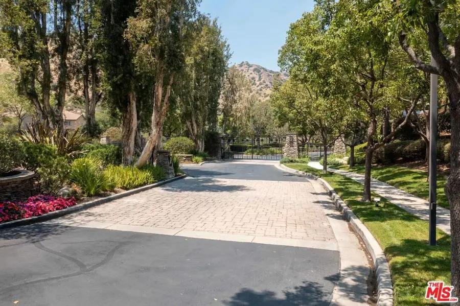 22 Moonridge Court, Azusa, CA 91702 - #3