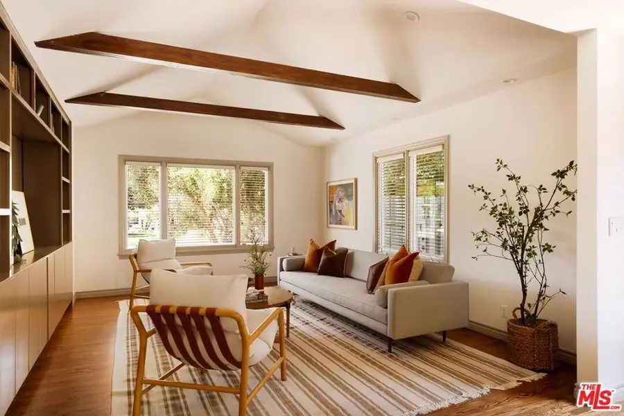 4941 Edgerton Avenue, Encino, CA 91436 - #3