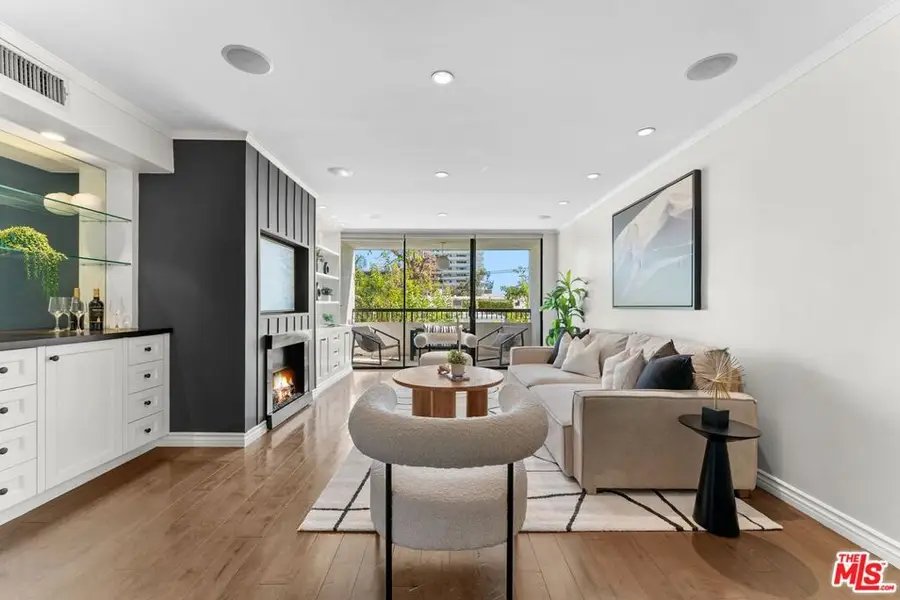 906 N Doheny Drive #311, West Hollywood, CA 90069 - #3