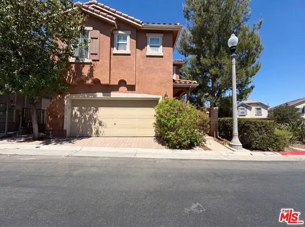29206 Rio Lobo Way, Valencia, CA 91354