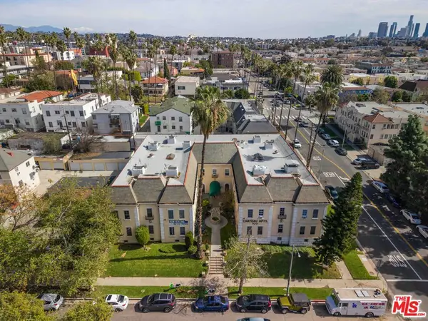 100 N Kenmore Avenue, Los Angeles, CA 90004