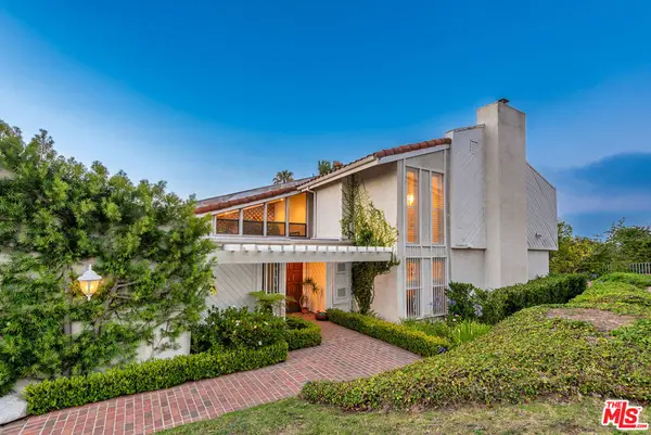 2788 Bottlebrush Drive, Los Angeles, CA 90077