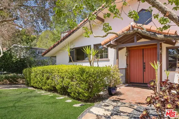19805 Valley View Drive, Topanga, CA 90290