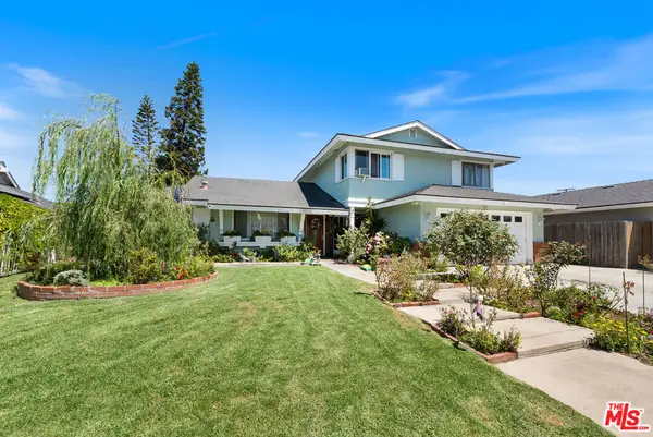 1075 Corona Lane, Costa Mesa, CA 92626
