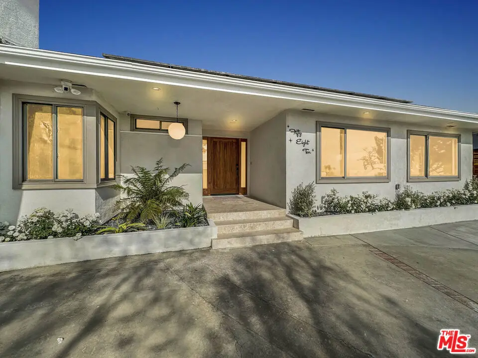5810 S Halm Avenue, Los Angeles, CA 90056 - #1