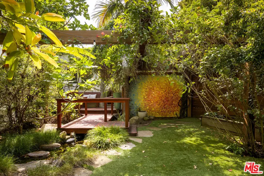 1126 Indiana Avenue, Venice, CA 90291 - #3