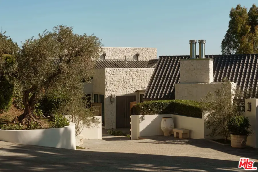 851 Strada Vecchia Road, Los Angeles, CA 90077 - #3