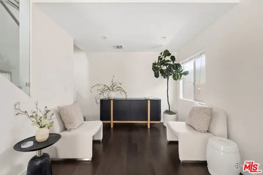 12545 Walsh Avenue, Mar Vista, CA 90066 - #3