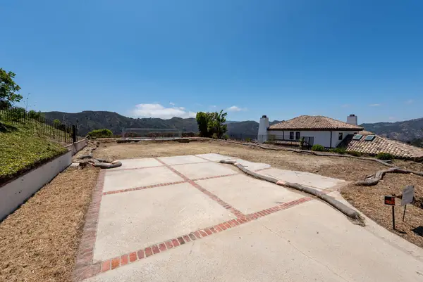 16756 Monte Hermoso Drive, Pacific Palisades, CA 90272