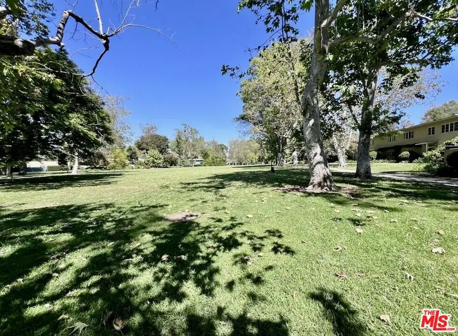 5340 1/4 Village, Los Angeles, CA 90016 - #3