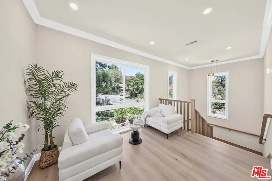 4897 Rosemont Avenue, La Crescenta, CA 91214 - #2