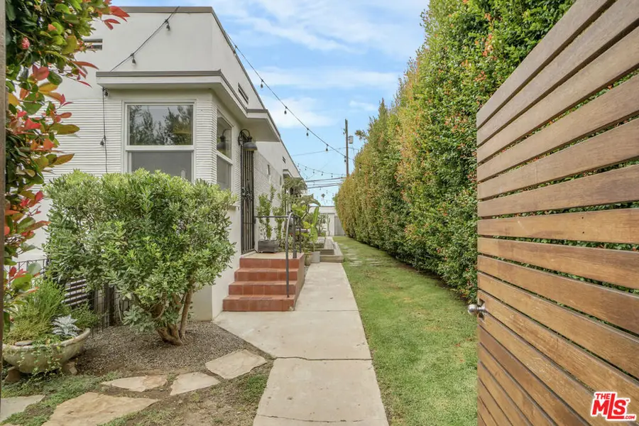 705 Flower Avenue, Venice, CA 90291 - #2