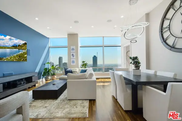 900 W Olympic Boulevard #32G, Los Angeles, CA 90015