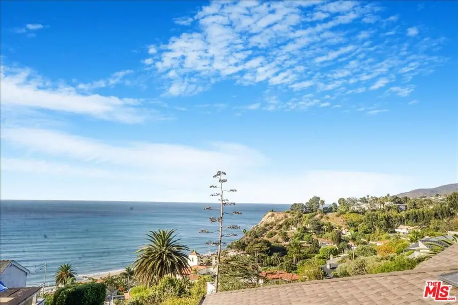 321 N Las Casas Avenue, Pacific Palisades, CA 90272 - #3