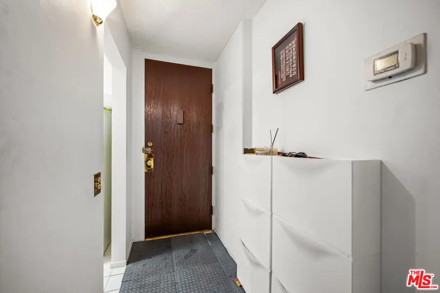 421 S La Fayette Park Place #311, Los Angeles, CA 90057 - #2
